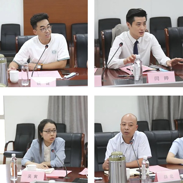市人社局相關職能科室負責人進（jìn）行現場答（dá）疑