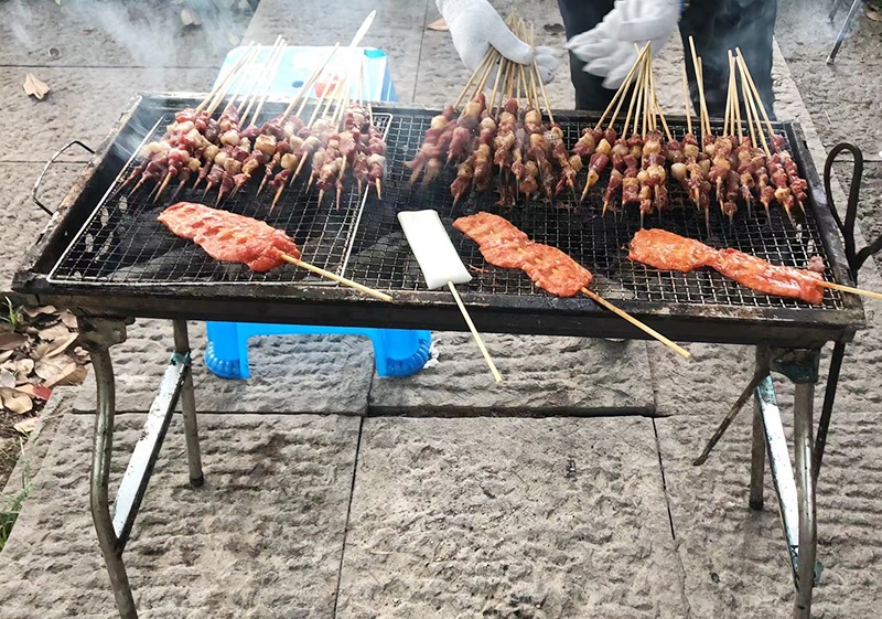 美味（wèi）的（de）燒烤（kǎo）
